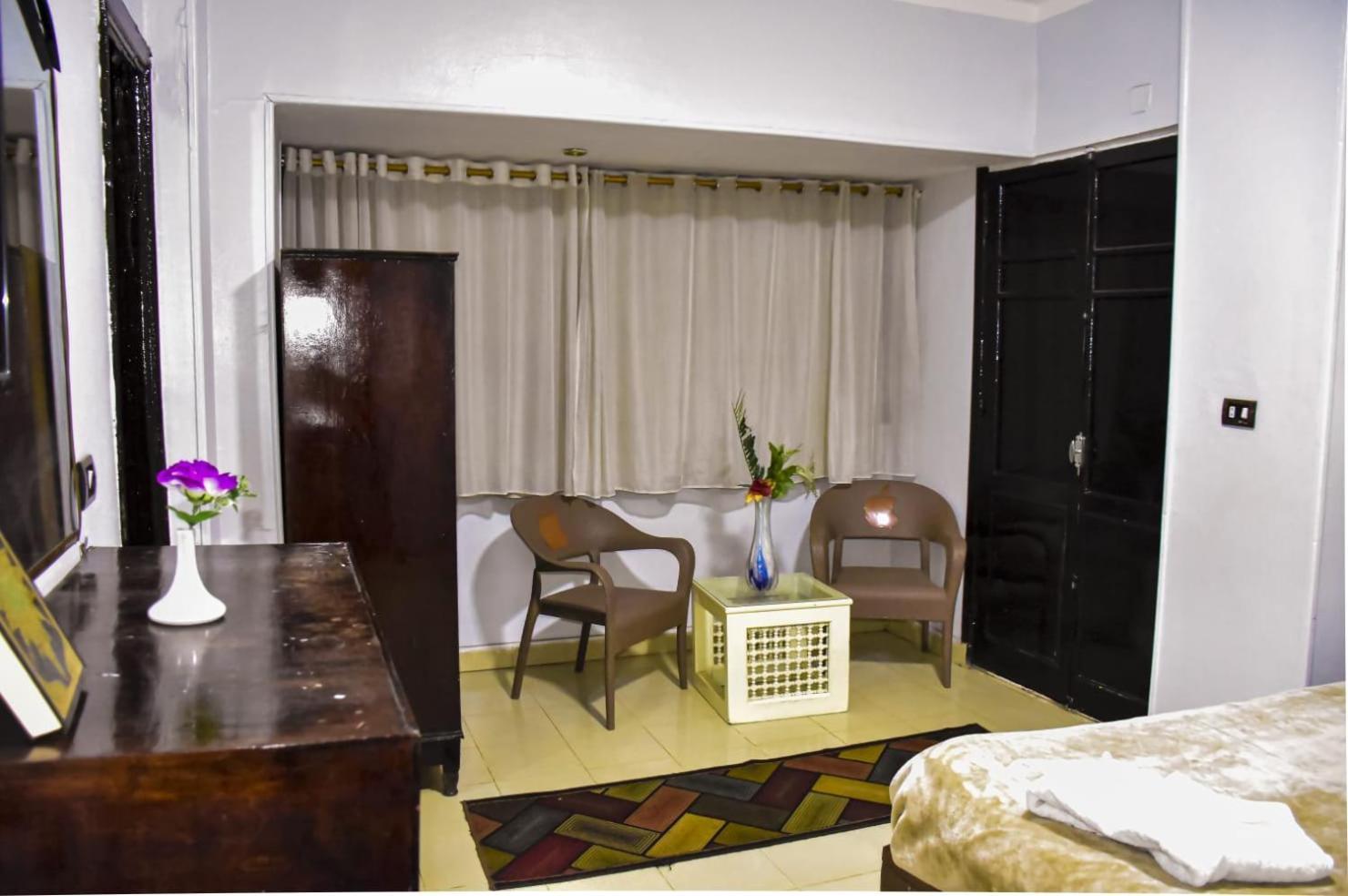 Oscar Hotel Assuan Esterno foto